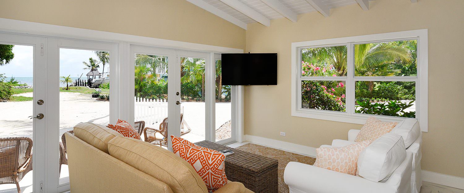 Green Cottage - Living Room & View